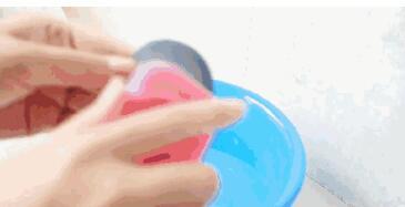 長(zhǎng)痘？閉口？粉刺？你的氣墊粉撲該洗洗啦！